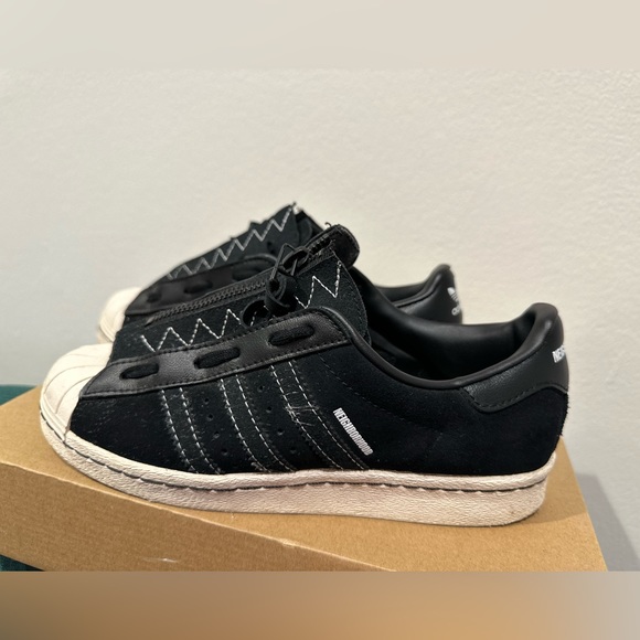 Adidas neighborhood - Picture 3 of 3